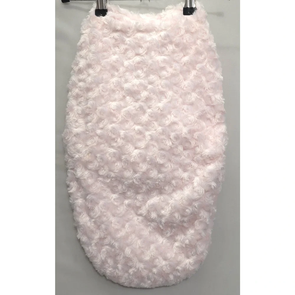 Blankets and Beyond Baby Swaddles Sleepers Cozy Rosette Swirl‎ Soft Pink